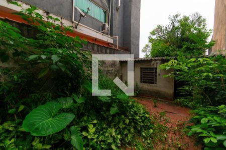 Casa à venda com 182m², 3 quartos e 1 vaga Casa à venda com 182m², 3 quartos e 1 vagaQuintal / Jardim