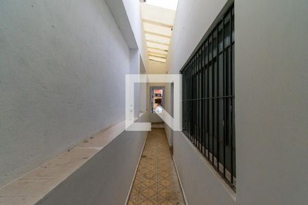 Casa à venda com 182m², 3 quartos e 1 vaga Casa à venda com 182m², 3 quartos e 1 vagaCorredor