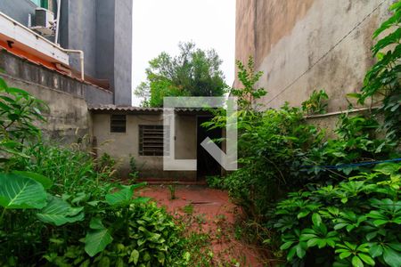 Casa à venda com 182m², 3 quartos e 1 vaga Casa à venda com 182m², 3 quartos e 1 vagaQuintal / Jardim