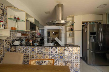 Casa à venda com 350m², 3 quartos e 3 vagasCozinha