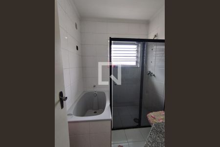 Casa à venda com 150m², 3 quartos e 4 vagasBanheiro com Box