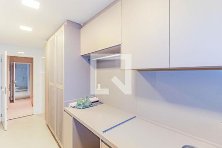 Apartamento à venda com 227m², 3 quartos e 4 vagasÁrea de Serviço