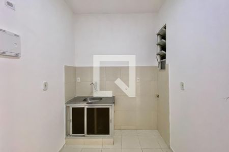Cozinha de kitnet/studio para alugar com 1 quarto, 25m² em Santa Teresa, Rio de Janeiro