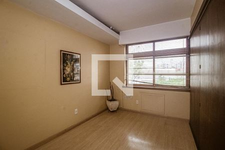 Apartamento à venda com 156m², 4 quartos e 2 vagasQuarto