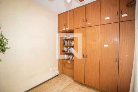 Apartamento à venda com 156m², 4 quartos e 2 vagasQuarto 2