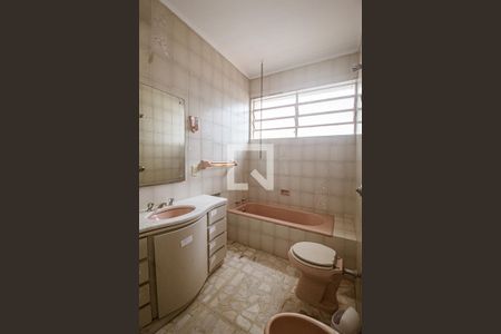 Apartamento à venda com 156m², 4 quartos e 2 vagasBanheiro da Suíte