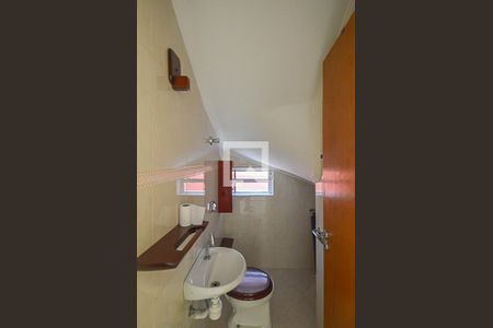 Casa à venda com 280m², 3 quartos e 2 vagasLavabo