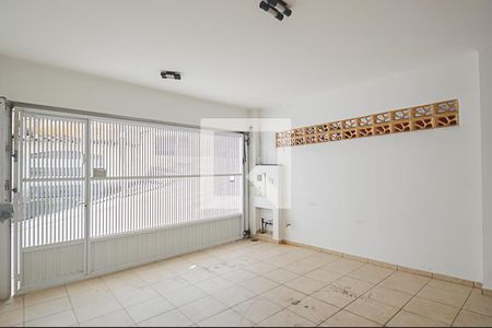 Casa à venda com 280m², 3 quartos e 2 vagasGaragem