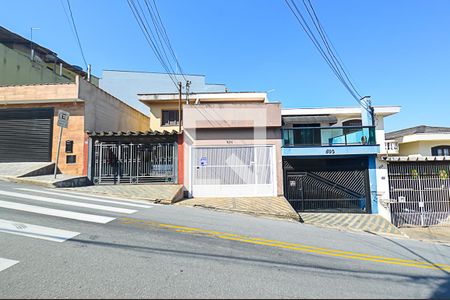 Casa à venda com 280m², 3 quartos e 2 vagasFachada