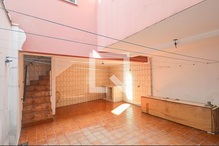 Casa à venda com 280m², 3 quartos e 2 vagasQuintal