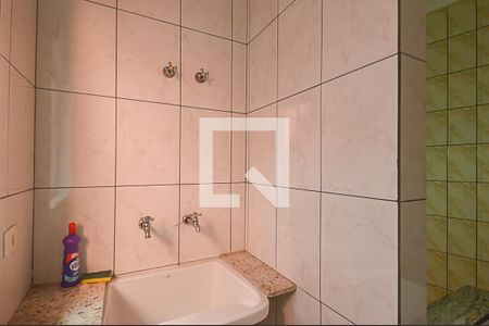 Casa à venda com 280m², 3 quartos e 2 vagasÁrea de Serviço