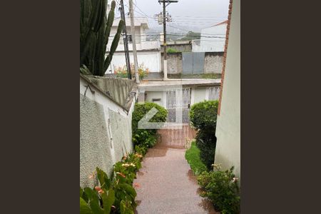 Casa à venda com 360m², 3 quartos e 5 vagas Casa à venda com 360m², 3 quartos e 5 vagasEntrada