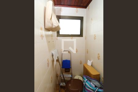 Casa à venda com 360m², 3 quartos e 5 vagasBanheiro externo