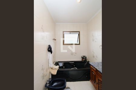 Casa à venda com 360m², 3 quartos e 5 vagasBanheiro da Suíte 3