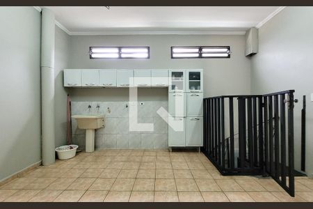 Casa para alugar com 268m², 3 quartos e 6 vagasÁrea de Serviço