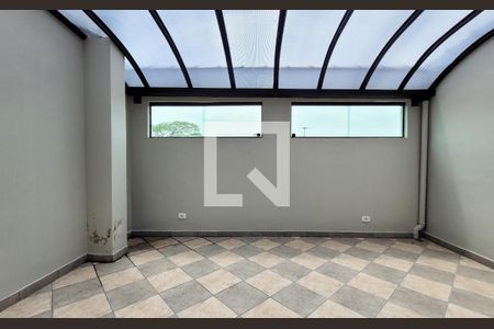 Casa para alugar com 268m², 3 quartos e 6 vagasQuarto 2 Varanda
