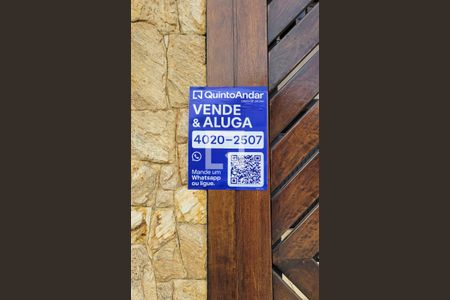 Casa para alugar com 268m², 3 quartos e 6 vagasFachada