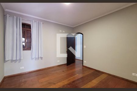 Casa para alugar com 268m², 3 quartos e 6 vagasQuarto