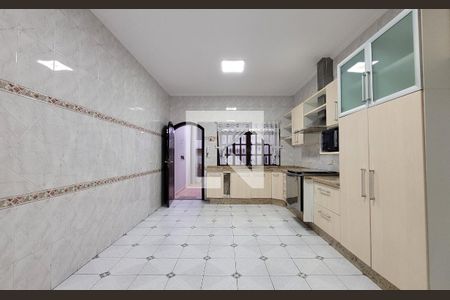 Casa para alugar com 268m², 3 quartos e 6 vagasCozinha