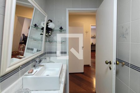 Apartamento à venda com 134m², 3 quartos e 2 vagasBanheiro Social