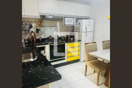 Casa à venda com 80m², 2 quartos e 1 vaga Casa à venda com 80m², 2 quartos e 1 vagaFoto 02