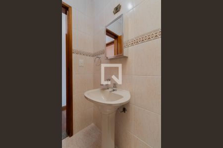 Casa à venda com 120m², 3 quartos e 2 vagas Casa à venda com 120m², 3 quartos e 2 vagasBanheiro Suíte 3