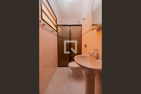 Casa à venda com 120m², 3 quartos e 2 vagas Casa à venda com 120m², 3 quartos e 2 vagasBanheiro Suíte 2