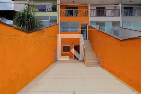 Casa à venda com 120m², 3 quartos e 2 vagas Casa à venda com 120m², 3 quartos e 2 vagasQuintal