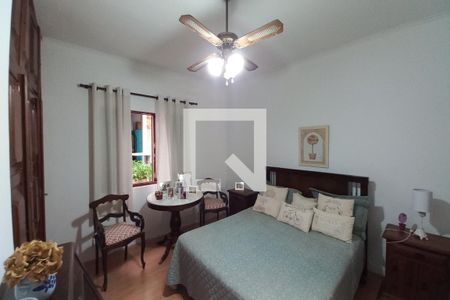 Casa à venda com 247m², 4 quartos e 4 vagas Casa à venda com 247m², 4 quartos e 4 vagasQuarto 3 - Suíte