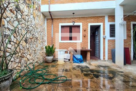 Casa à venda com 247m², 4 quartos e 4 vagas Casa à venda com 247m², 4 quartos e 4 vagasVista do Quarto 2