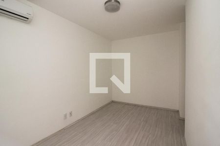 Quarto 1 de apartamento para alugar com 2 quartos, 50m² em Cavalhada, Porto Alegre