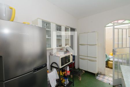 Casa à venda com 360m², 5 quartos e 4 vagas Casa à venda com 360m², 5 quartos e 4 vagasCozinha