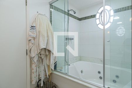 Apartamento à venda com 110m², 2 quartos e 1 vagaBanheiro da Suíte