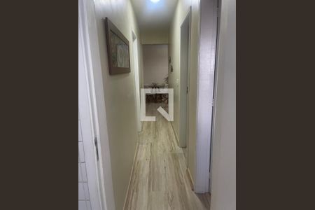 Apartamento à venda com 60m², 2 quartos e 1 vaga Apartamento à venda com 60m², 2 quartos e 1 vagaCorredor