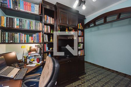 Casa à venda com 200m², 2 quartos e 2 vagasSala de TV