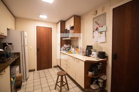 Apartamento à venda com 140m², 3 quartos e 2 vagas Apartamento à venda com 140m², 3 quartos e 2 vagasCozinha