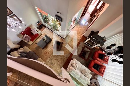 Casa à venda com 539m², 4 quartos e 5 vagas Casa à venda com 539m², 4 quartos e 5 vagasSala de TV