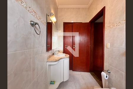 Casa à venda com 539m², 4 quartos e 5 vagas Casa à venda com 539m², 4 quartos e 5 vagasBanheiro suíte 1