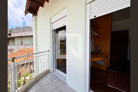 Casa à venda com 539m², 4 quartos e 5 vagas Casa à venda com 539m², 4 quartos e 5 vagasSacada integrativa suite 2 e suite 3