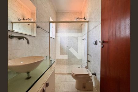 Casa à venda com 539m², 4 quartos e 5 vagas Casa à venda com 539m², 4 quartos e 5 vagasBanheiro suíte 2
