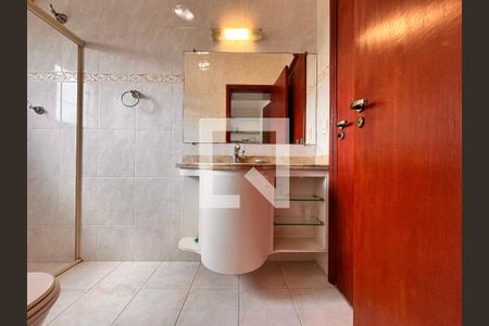 Casa à venda com 539m², 4 quartos e 5 vagas Casa à venda com 539m², 4 quartos e 5 vagasBanheiro suíte 1