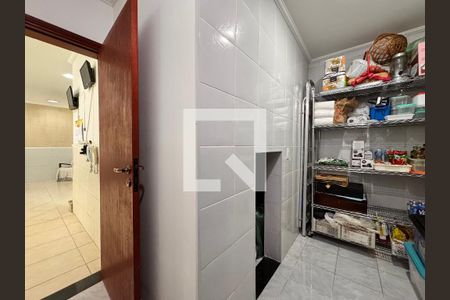 Casa à venda com 539m², 4 quartos e 5 vagas Casa à venda com 539m², 4 quartos e 5 vagasDepósito