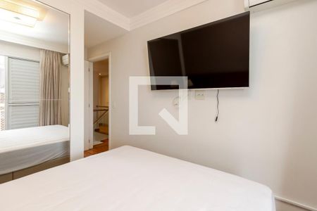 Apartamento à venda com 130m², 3 quartos e 3 vagas Apartamento à venda com 130m², 3 quartos e 3 vagasSuíte