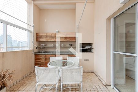 Apartamento à venda com 130m², 3 quartos e 3 vagas Apartamento à venda com 130m², 3 quartos e 3 vagasTerraço