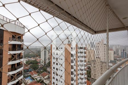 Apartamento à venda com 130m², 3 quartos e 3 vagas Apartamento à venda com 130m², 3 quartos e 3 vagasVaranda Suíte/ Quarto 1