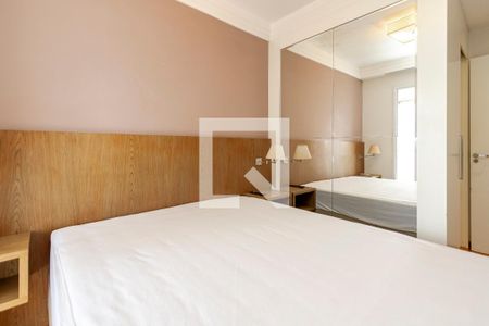 Apartamento à venda com 130m², 3 quartos e 3 vagas Apartamento à venda com 130m², 3 quartos e 3 vagasSuíte