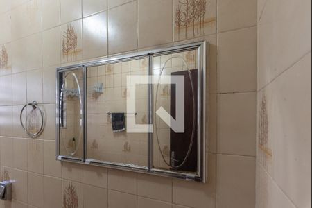 Casa à venda com 250m², 4 quartos e 5 vagas Casa à venda com 250m², 4 quartos e 5 vagasBanheiro