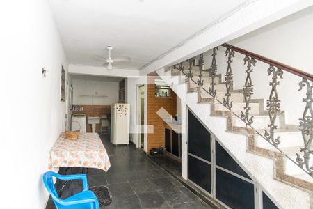 Casa à venda com 94m², 2 quartos e sem vaga Casa à venda com 94m², 2 quartos e sem vagaVaranda