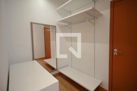 Apartamento para alugar com 120m², 3 quartos e 4 vagasCloset da Suite