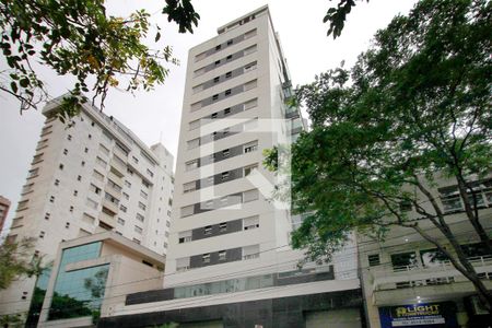 Apartamento para alugar com 120m², 3 quartos e 4 vagasFachada